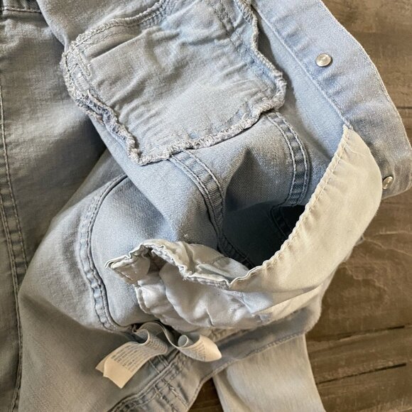 Forever 21 Cincinnati Reds Denim Jacket Girls Size Large Baseball Light Wash - Picture 8 of 12